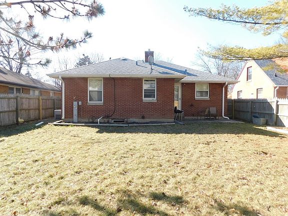 3rd image of 331 N Elmwood Ave