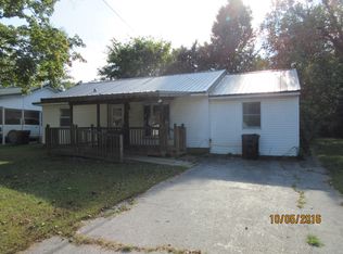 114 Lindsey Ave, Metropolis, IL 62960