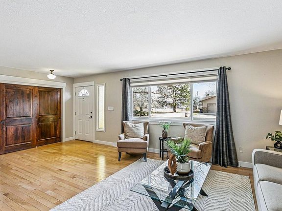 5th image of 3605 Royal Dr