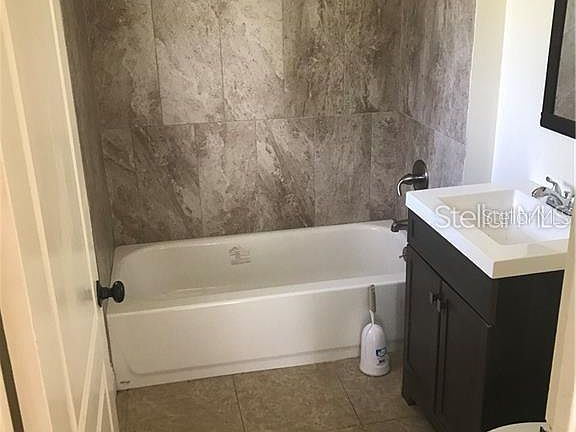 5th image of 310 Dalton Blvd