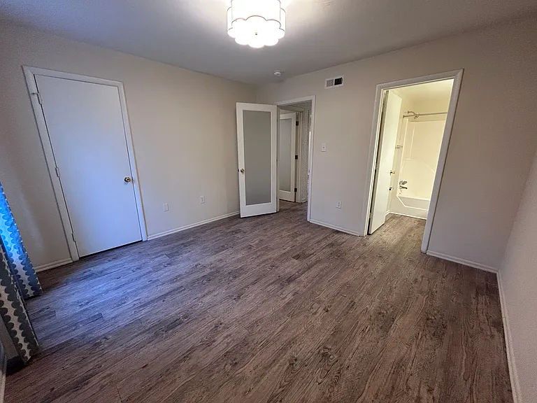 Forestbrook Apartments — Photo 37
