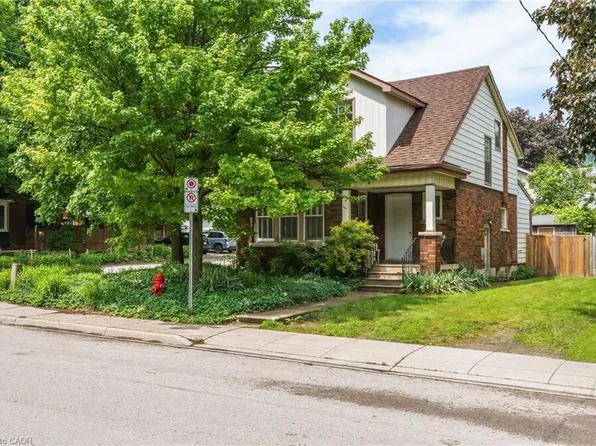 261 Macnab St, Hamilton, ON L9H 2K4