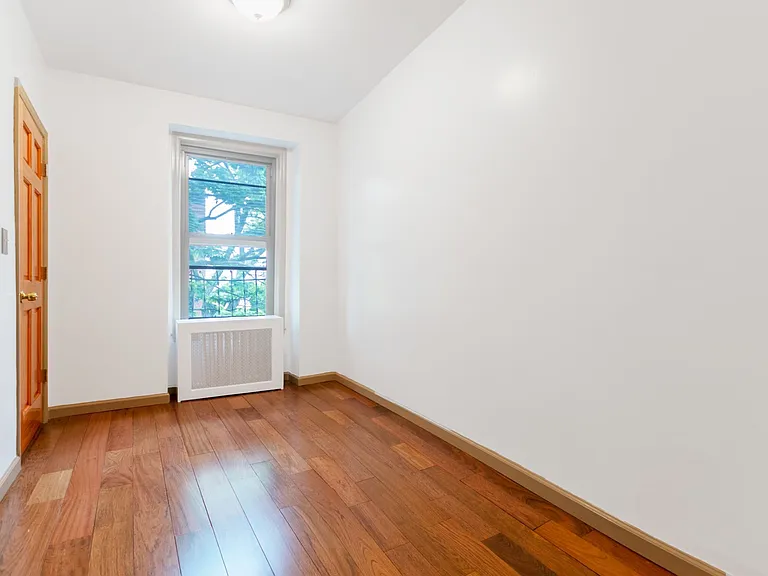 283 Pacific St #4 — Photo 6