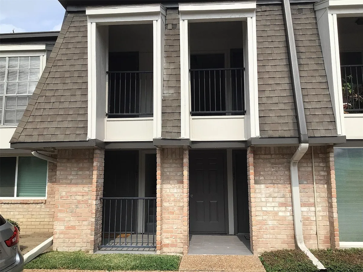 Building Photo - 12633 Memorial Dr #142