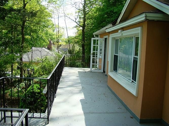 131 Smull Ave, West Caldwell, NJ 07006 Zillow