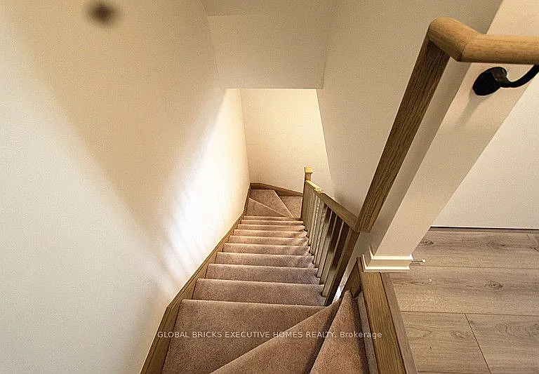 3546 Colonial Dr #14 — Photo 9