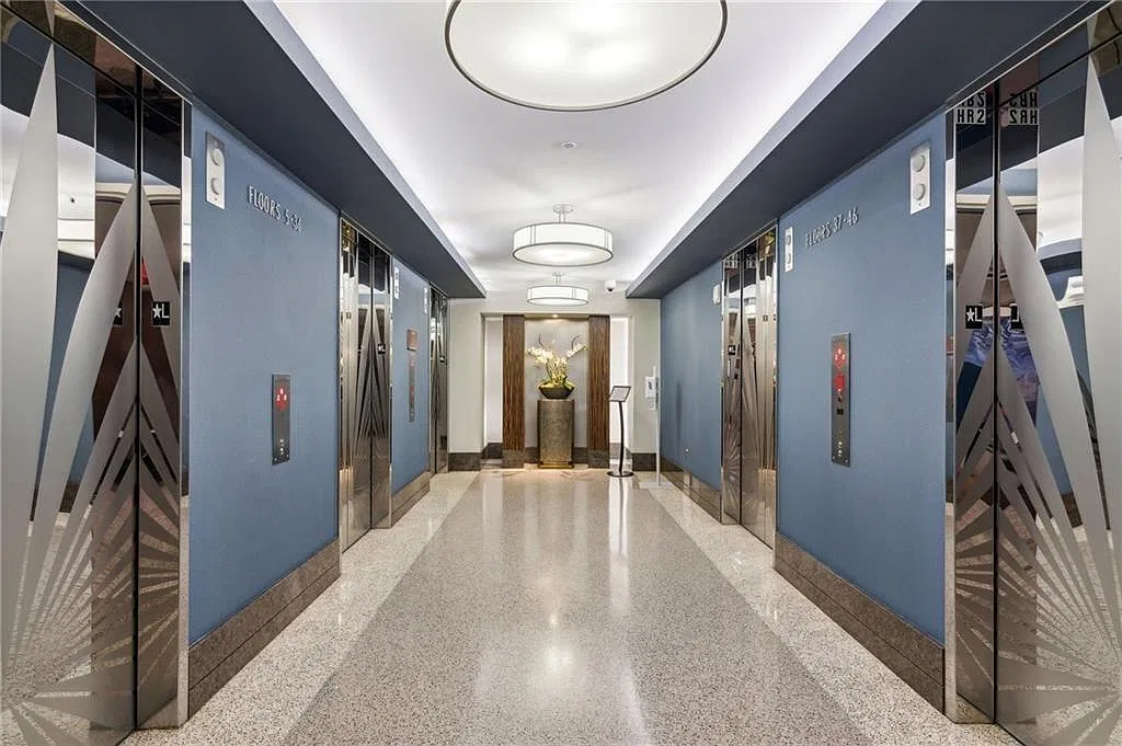 3 bed, 3.0 bath, 1944 sqft, $4,500 — Photo 2
