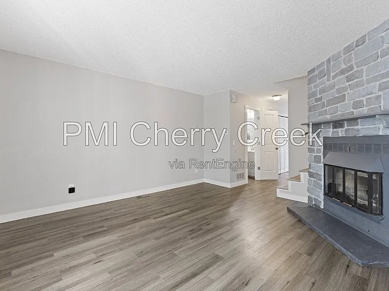 1223 S Idalia St — Photo 3