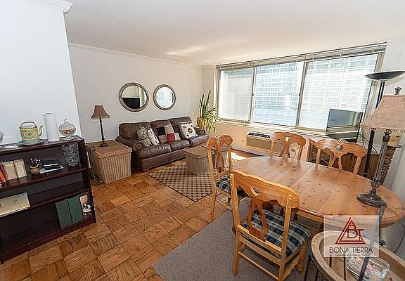 4th image of 333 E 45th St APT 19B