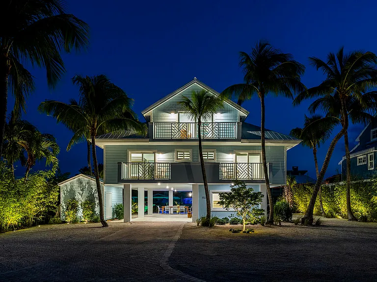 153 Valencia Dr — Photo 38