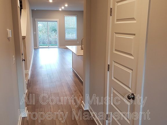 4th image of 13 Torrey Pines Ln #13