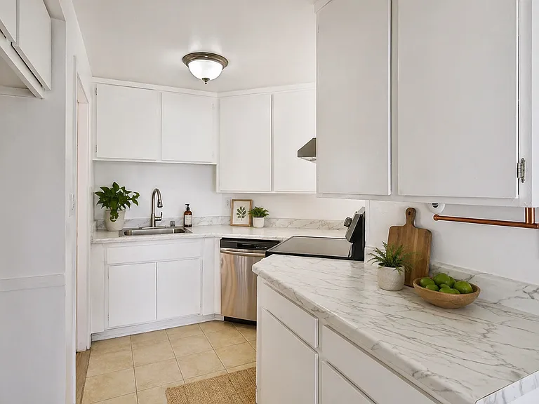 3060 Panorama Rd #2A — Photo 3