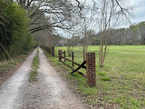 2nd image of Bayou Tortue Rd