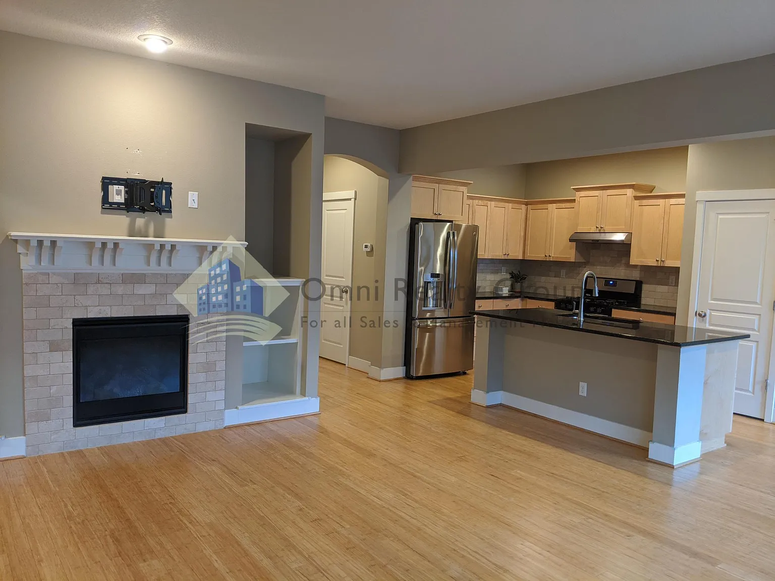 5 bed, 2206 sqft, $3,550 — Photo 4