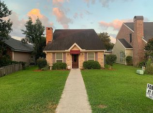 1220 Carriage Light Loop, Youngsville, LA 70592