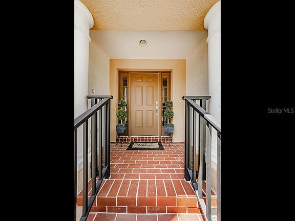 2nd image of 1177 Venetian Harbor Dr NE