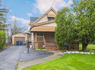 12011 Farringdon Ave, Cleveland, OH