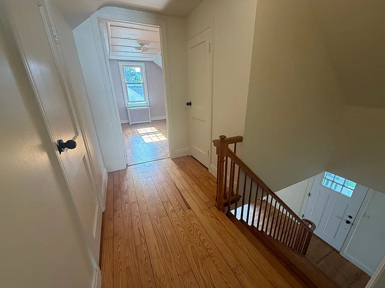 5 E Walnut St — Photo 5