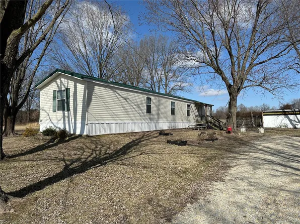 4417 Hildebrecht Rd, Farmington, MO 63640