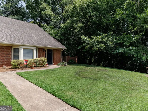 220 Eaglewood Ct, Athens, GA 30606