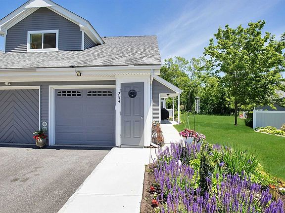 2nd image of 254 River Dr