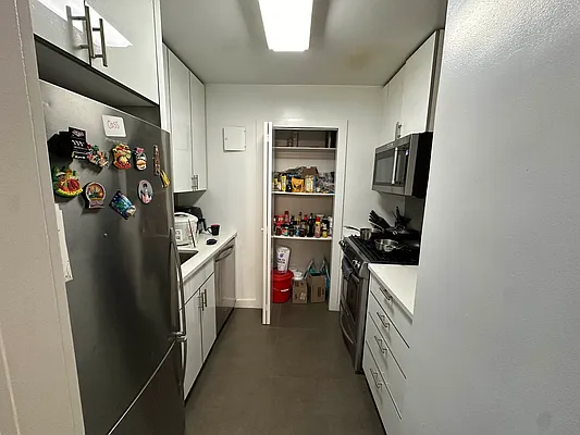 Rented by Olympia House Delaware LP | media 4