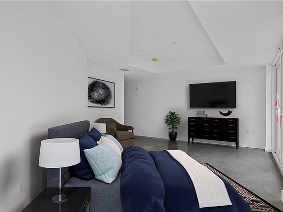 5th image of 15 Avalon St #3A/301