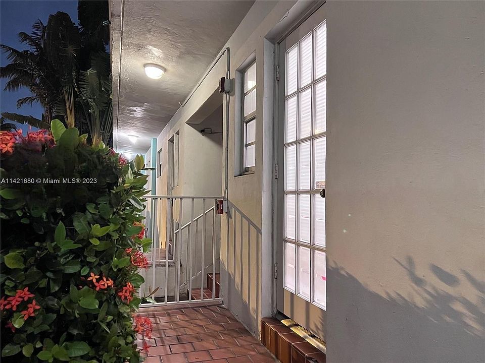1st image of 901 Meridian Ave APT 106