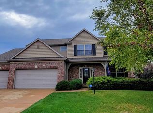 1611 Crabapple Ln, Champaign, IL 61822