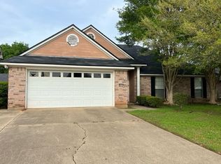 5803 Gold Crest Dr, Bossier City, LA 71112