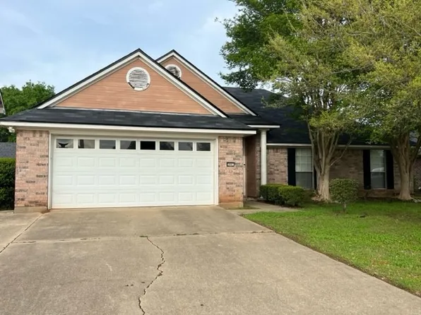 5803 Gold Crest Dr, Bossier City, LA 71112