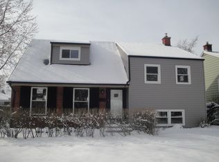 490 Deer Trail Rd, Chicago Heights, IL 60411