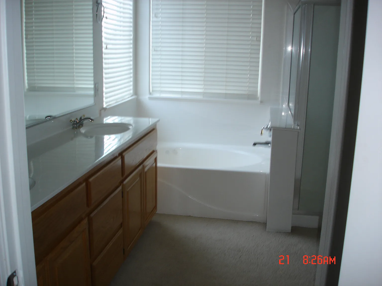 4 bed, 2428 sqft, $3,300 — Photo 2