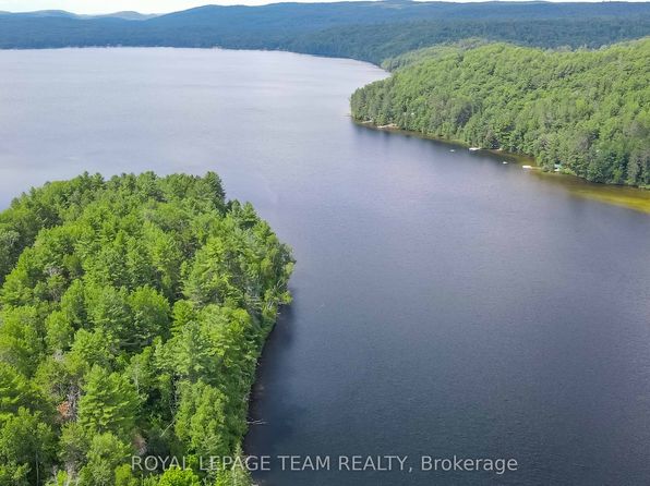 16 Carson Grove Rd, Madawaska Valley, ON K0J 1B0