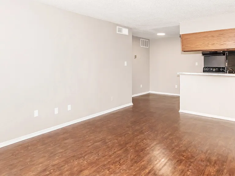 Stoneridge Apartments — Photo 33