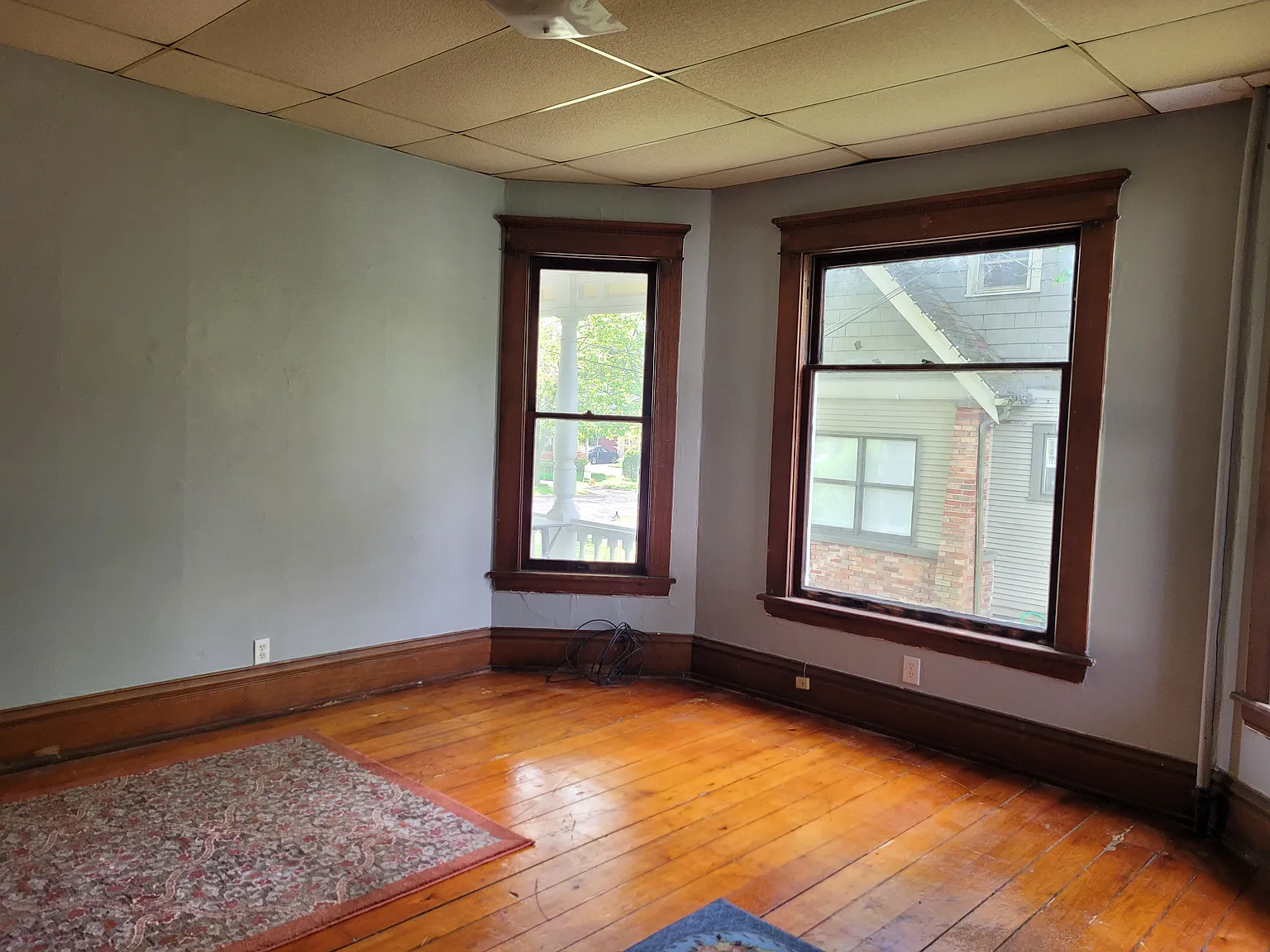 223 N Kalamazoo Ave — Photo 3