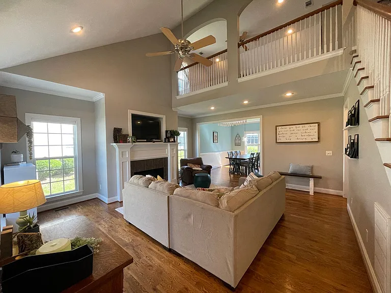 1226 Greenwich Pass — Photo 5
