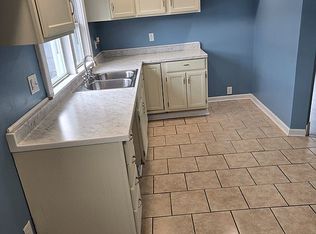 137 E Center St, Canastota, NY 13032