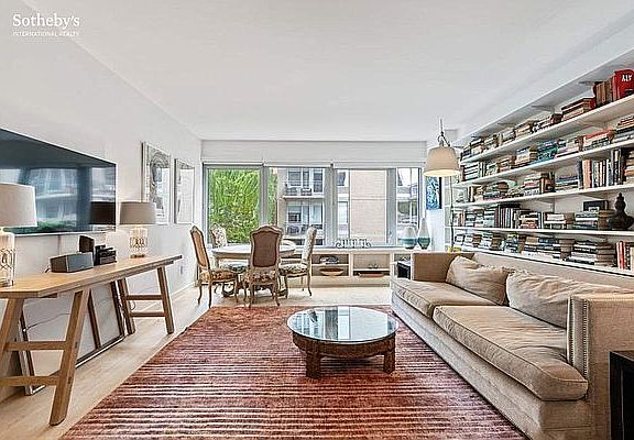 3rd image of 447 W 18th St APT 4D