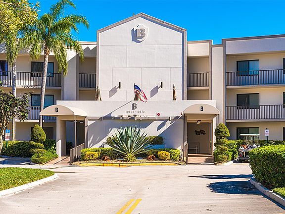 3rd image of 10432 E Clairmont Circle #209