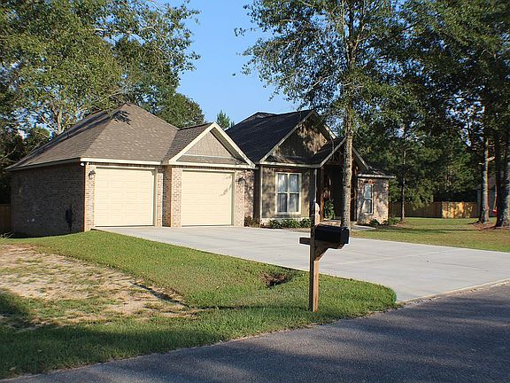 3rd image of 26 W Crockett Dr