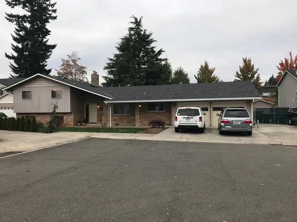 12216 NE 28th St, Vancouver, WA 98682