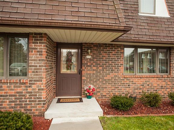 2nd image of 274 Karen Ct