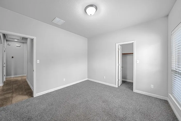 310 Bellagio Dr — Photo 17