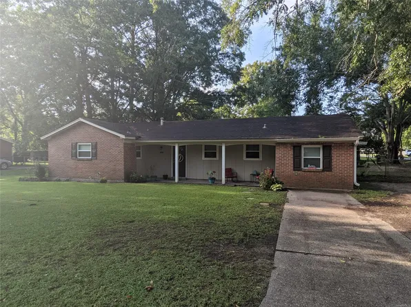 3930 Linda Ann Dr, Millbrook, AL 36054