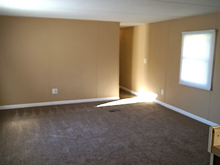 412 Copeland Park St — Photo 5