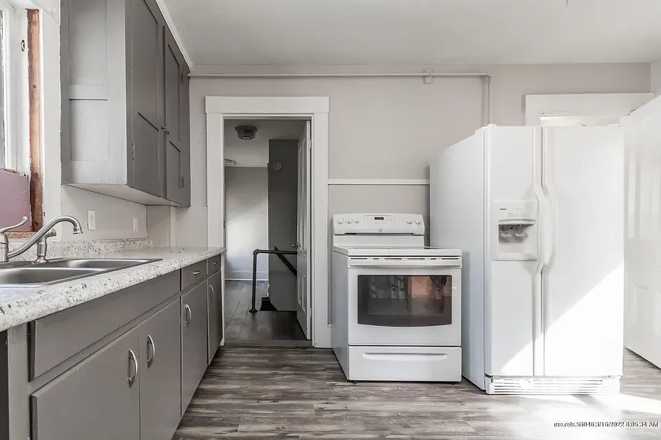 2 bed, 1650 sqft, $3,250 — Photo 2