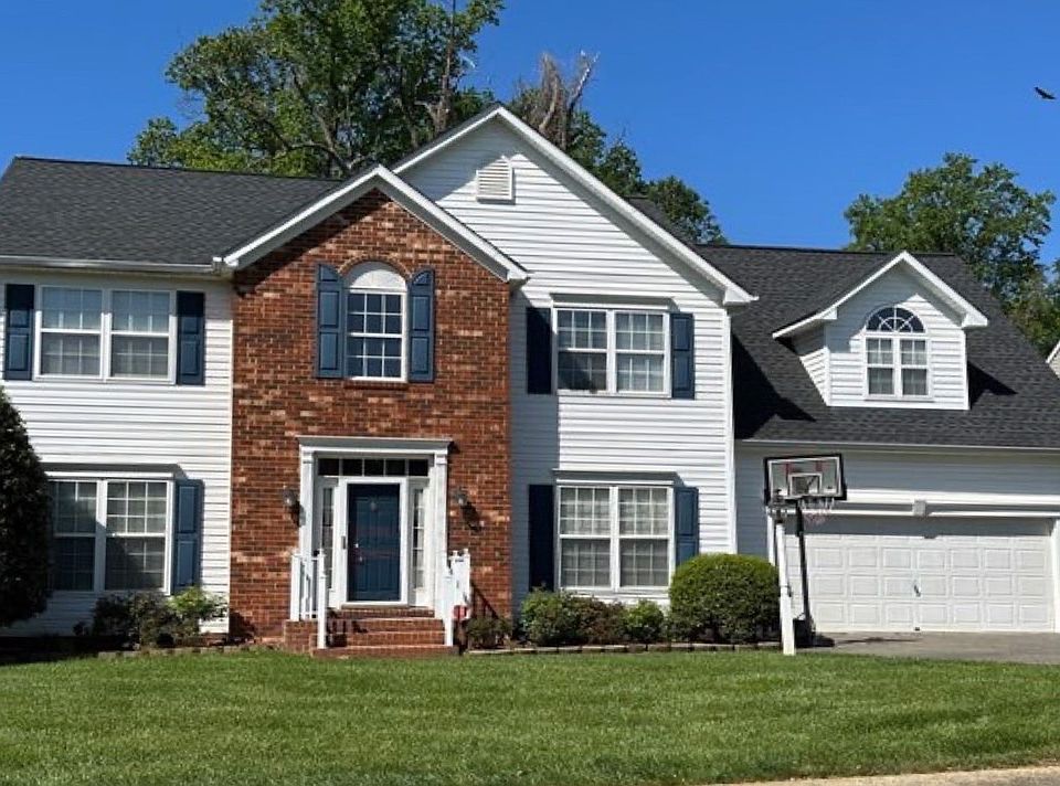 1st image of 1300 Selma Ln