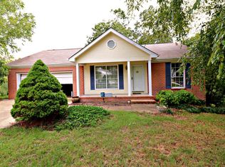 9502 Glenda Ln, Soddy Daisy, TN 37379