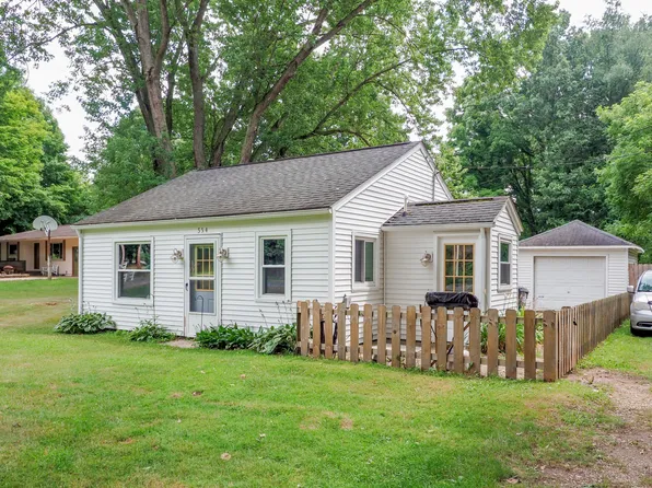 554 E Vw Ave, Vicksburg, MI 49097